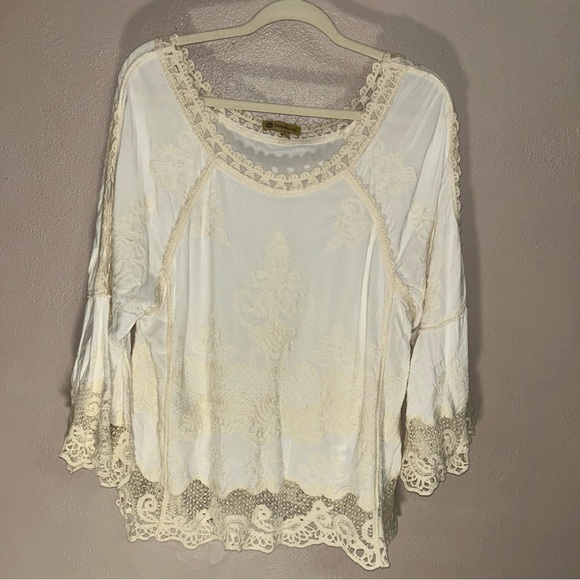 Democracy Cream Lace Blouse - Picture 1 of 3